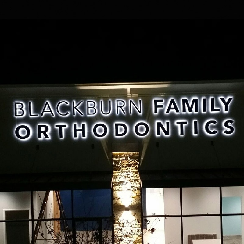 new-building-sign-for-dentistry